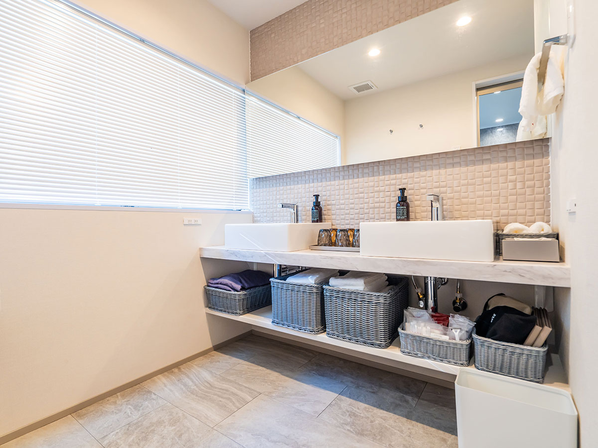 Powder Room
