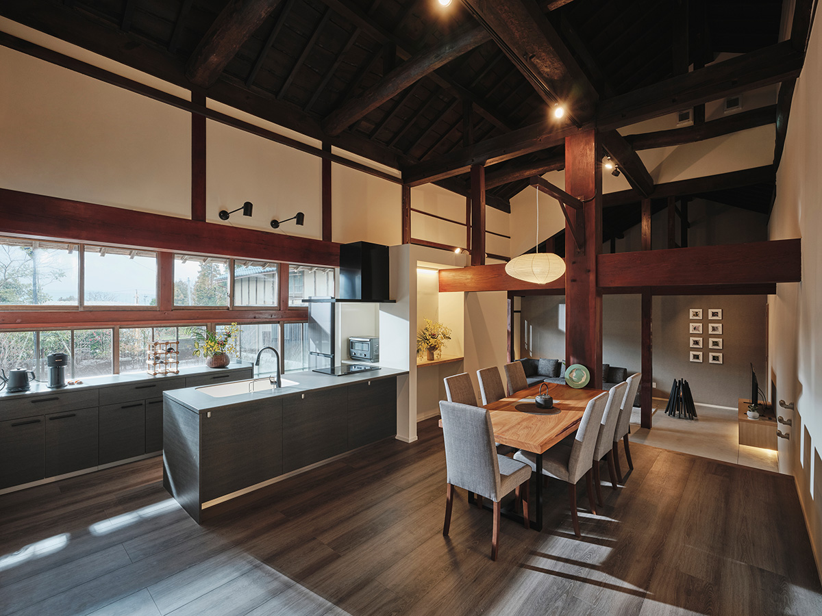 Dining & Kitchen