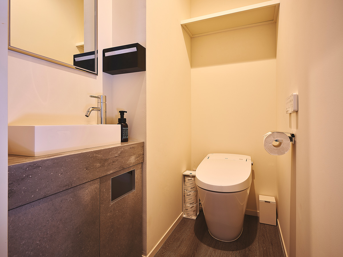 Toilet