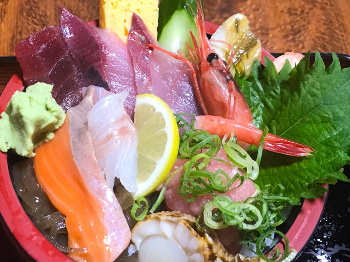 魚道場(長浜荘)　海鮮丼